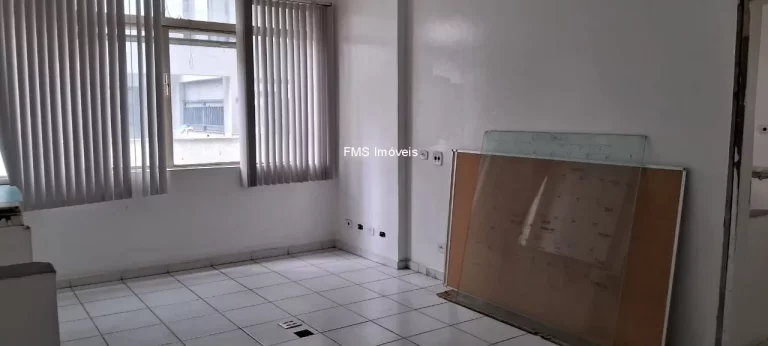 Imagem Aluguel de Conjunto Comercial de Alto Padrão em Pinheiros, São Paulo-SP: 1 sala, 1 vaga de garagem, 70m².