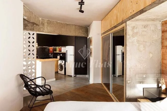 Imagem Flat disponível para venda no Contemporâneo Home e Service, com 42m², 1 dormitório e 1 vaga