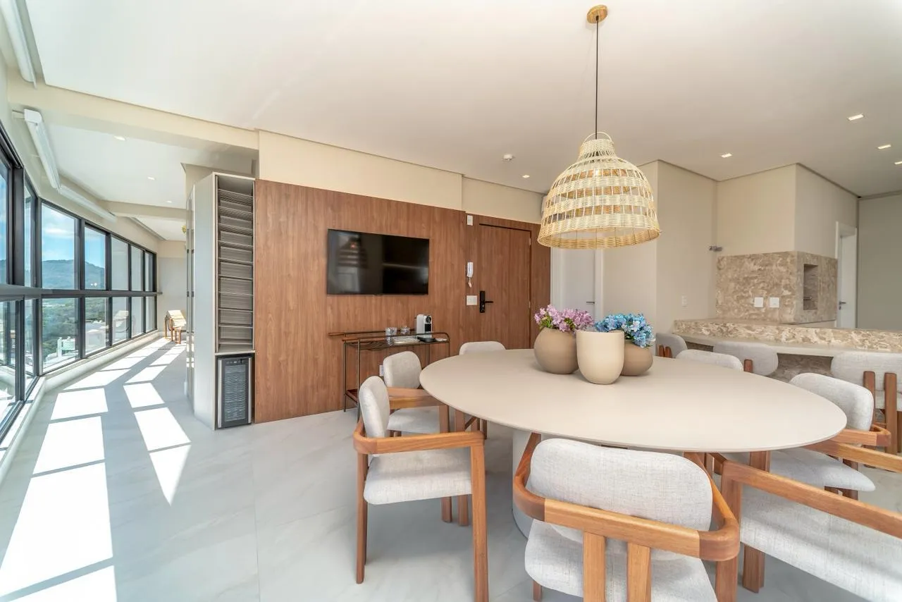 Imagem Apartamento com vista para o mar à venda com 193m2 por R$ 6.500.000,00