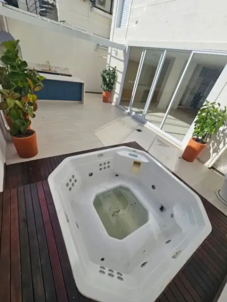 Imagem CASA DE CONDOMINIO PRÓXIMO AO HOSP ALBERT EINSTEIN - 3 QUARTOS POR 3.600.000!!! 350M²