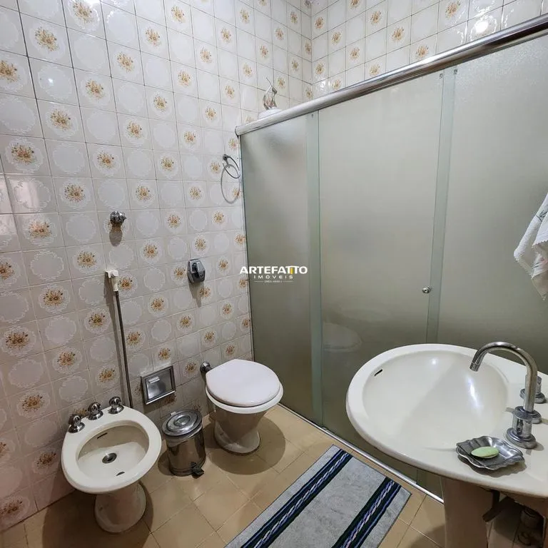 Imagem Casa na Avenida Santa Cruz para comércio