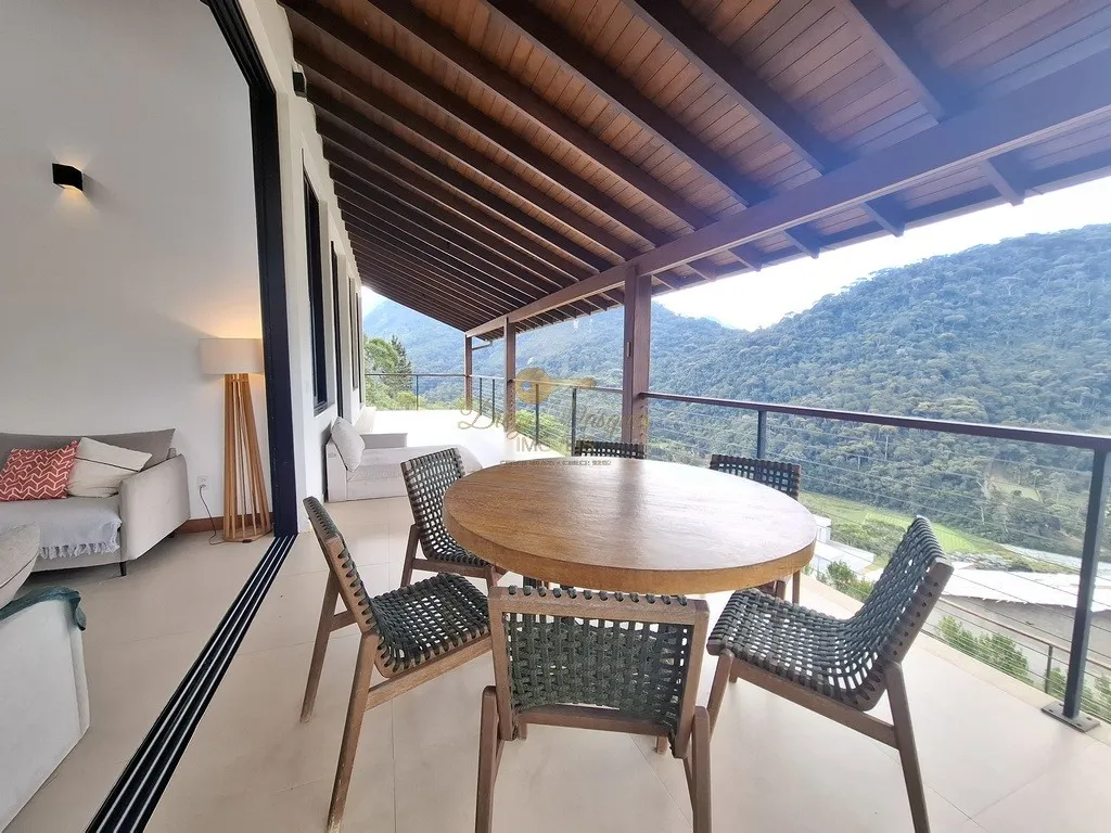 Imagem Casa em Condomínio para Venda em Teresópolis / RJ no bairro Vargem Grande