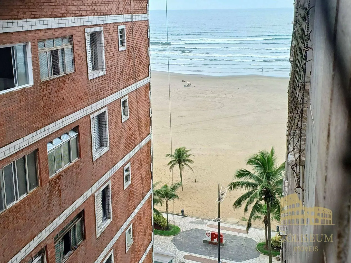 Imagem Apartamento com 2 dormitórios à venda, 76 m² por R$ 360.000,00 - Aviação - Praia Grande/SP