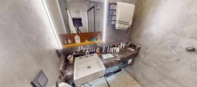 Imagem Flat disponível para venda no Le Premier, com 28m², 1 dormitório e 1 vaga de garagem