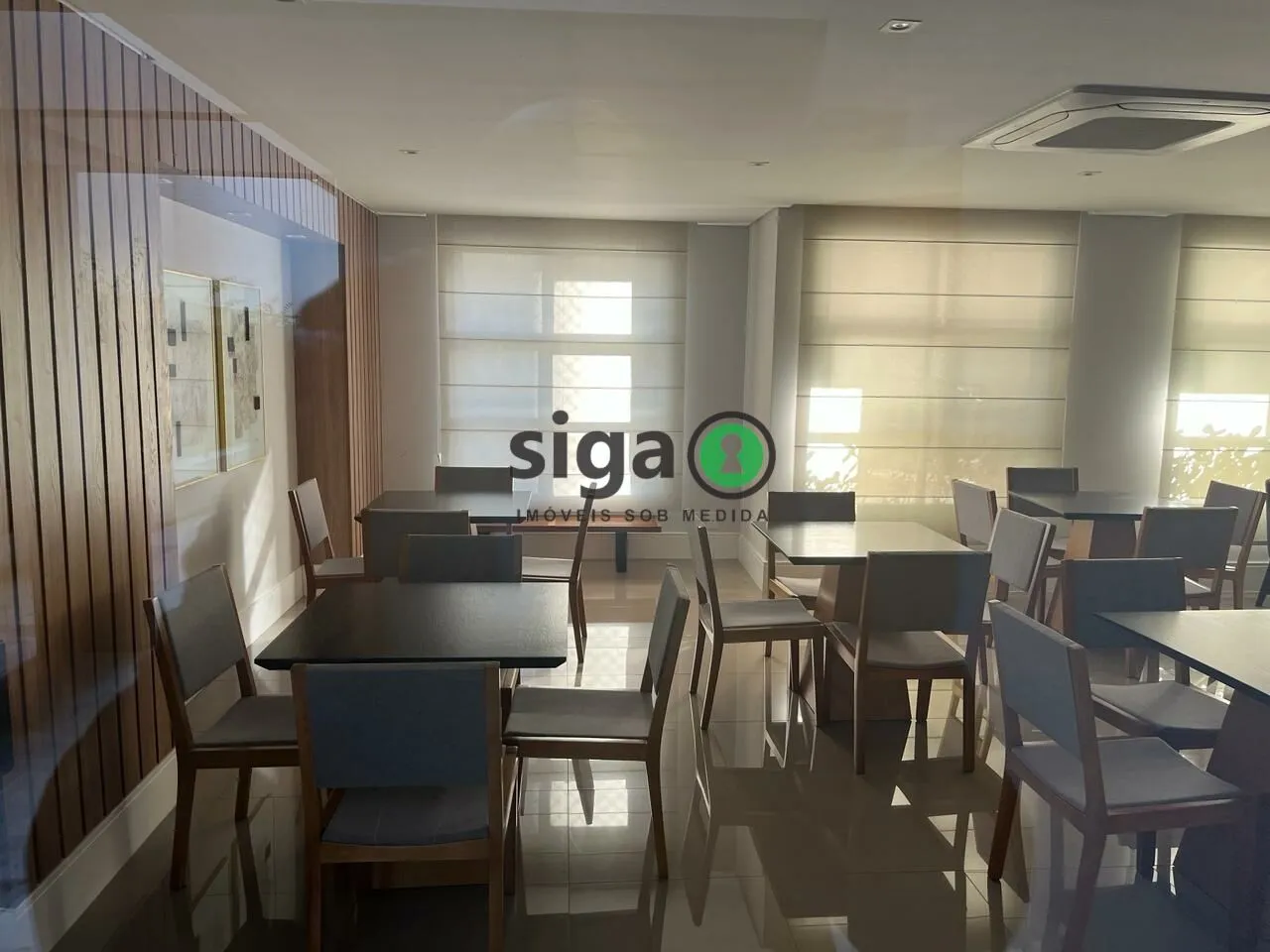 Imagem Apartamento a venda no Campo Belo com 3 quartos, 2 banheiros e 3 vagas.