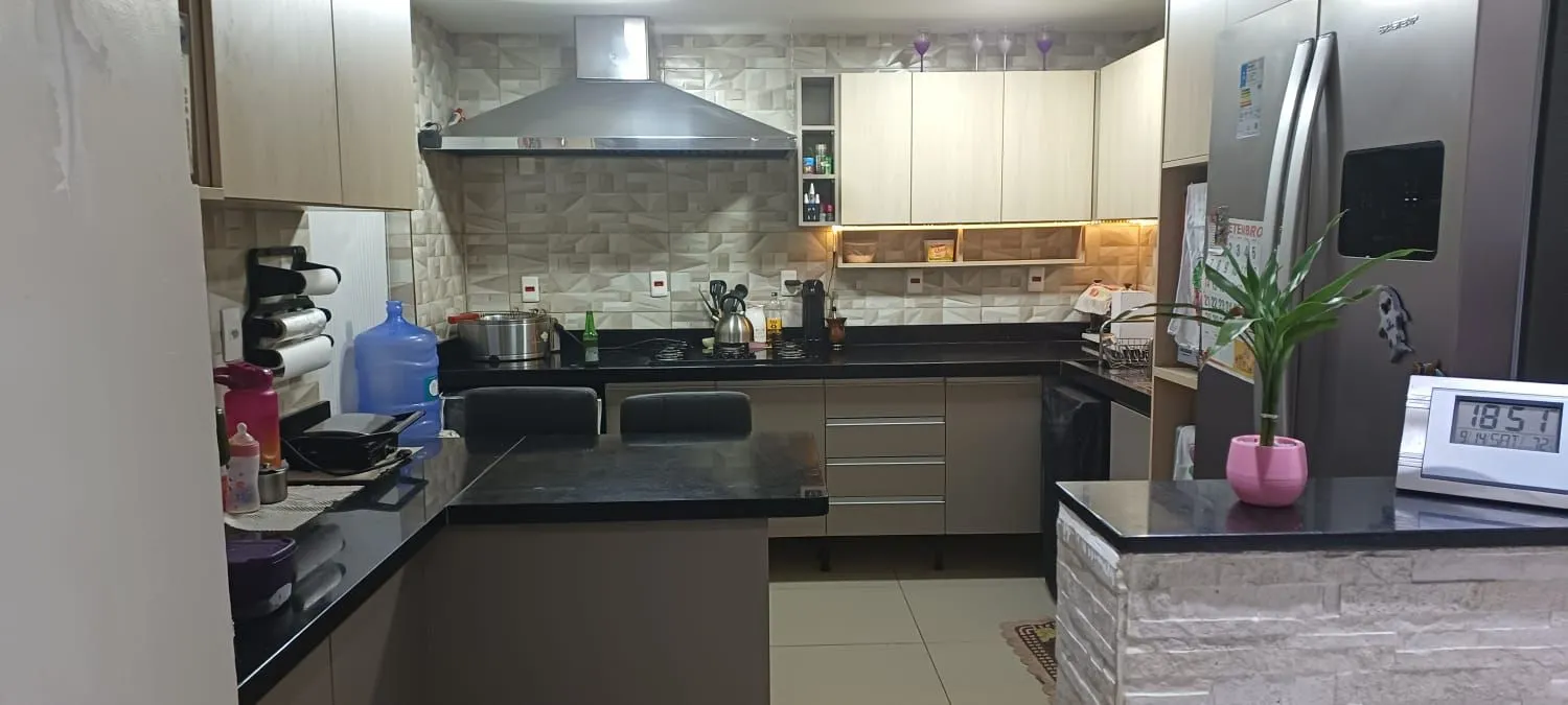 Imagem Oportunidade! Casa com 4 dormitórios no bairro Humaitá!!!
