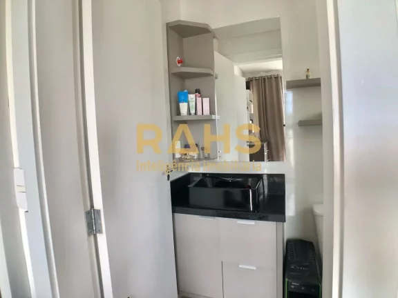 Imagem Sobrado Geminado com 115 m² de área construída com 1 suíte e 2 quartos, 2 vagas de garagem a ven...