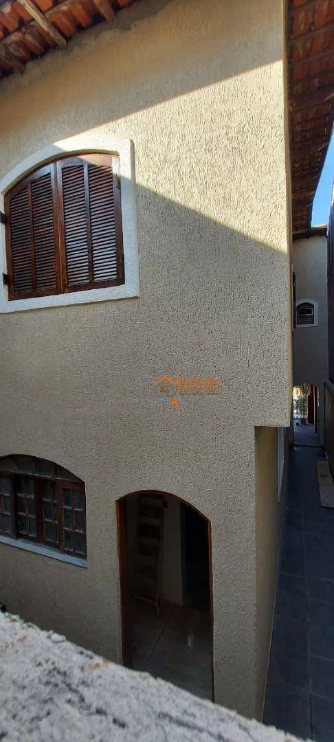 Imagem Sobrado com 3 dormitórios à venda, 125 m² por R$ 550.000,00 - Jardim Adriana - Guarulhos/SP