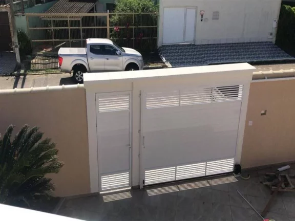 Imagem Sobrado com 4 dormitórios à venda, 165 m² por R$ 1.300.000,00 - Solemar - Praia Grande/SP