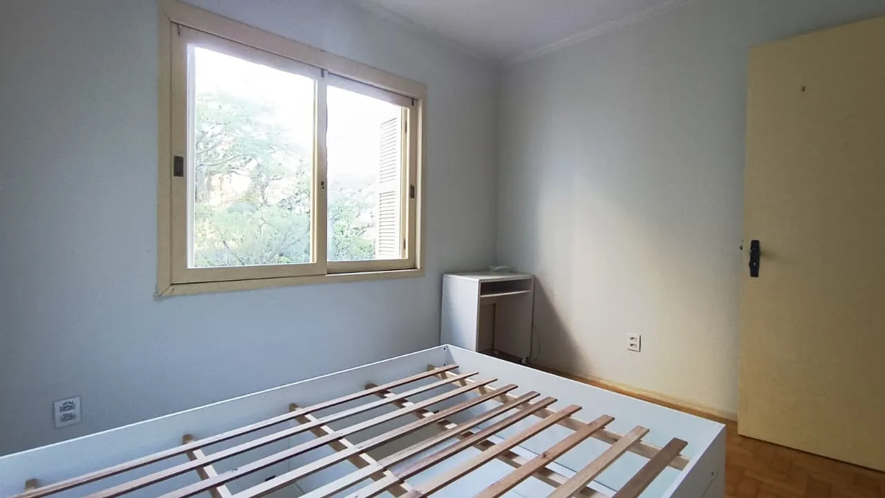 Imagem Apartamento de 2 dormitórios para locação no bairro Menino Deus, na Rua Barão do Gravataí. Um i...