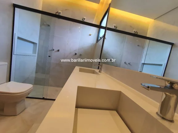 Imagem Linda Casa Térrea à Venda em Condomínio de Luxo em Ribeirão Preto-SP, no Bairro Villa Romana II: 3 Quartos, 3 Suítes, 2 Salas, 5 Banheiros, 4 Vagas, 191m². Venha Conhecer!