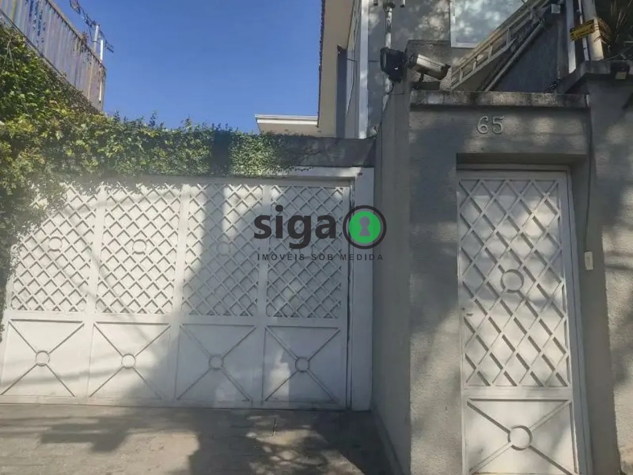 Foto do imóvel Casa Assobradada Comercial para LOCAÇÂO no Jardim Guedala com 190m² e 5 salas e 2 banheiros