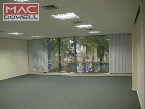 Imagem Prédio comercial de 420 m² / 4 Andares - LOCAÇÃO - Humaitá / RJ