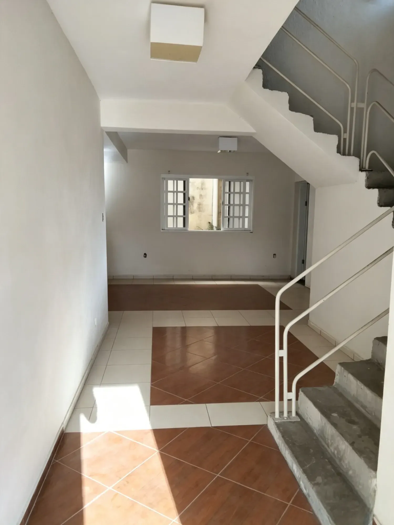 Imagem Sobrado com 4 Quartos à Venda, 250 m² em Cidade Jardim - Mogi das Cruzes