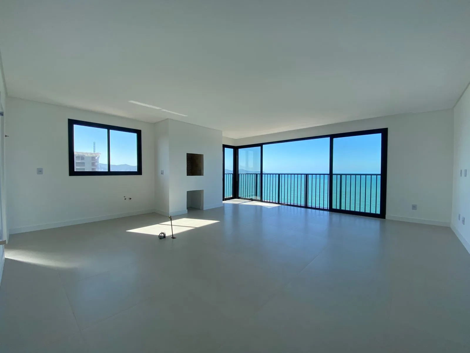 Imagem Apartamento com vista para o mar à venda com 122m2 por R$ 2.850.000,00