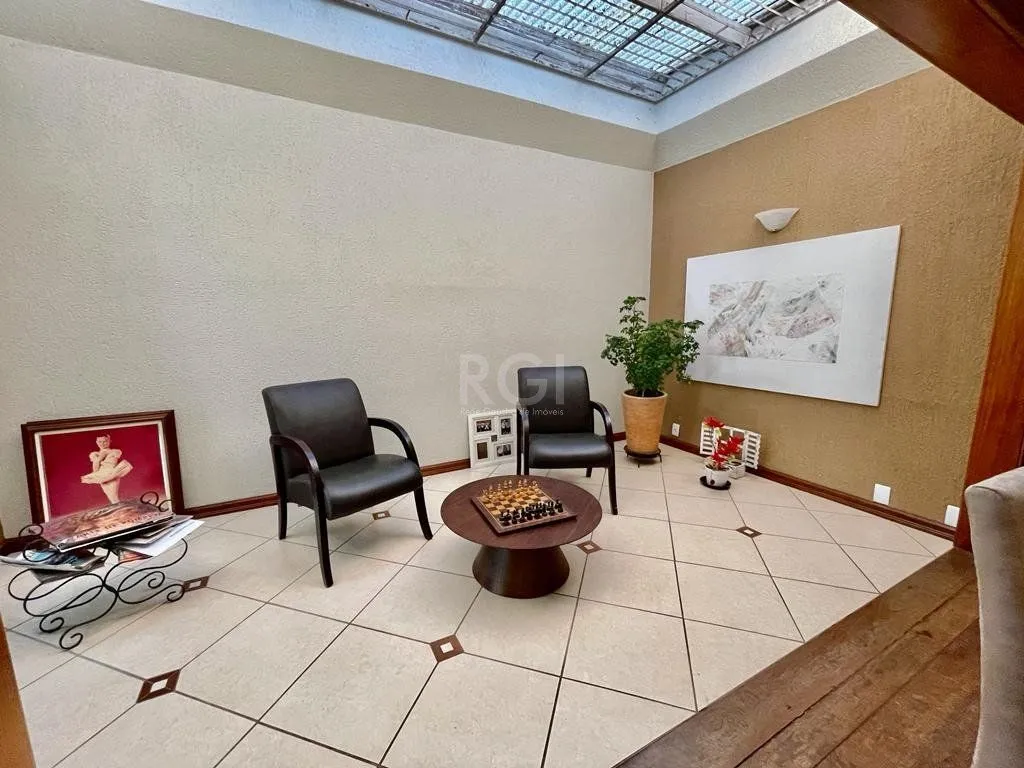 Imagem Casa para Venda - 187.9m², 4 dormitórios, 1 suite, 2 vagas - Pedra Redonda, Poa