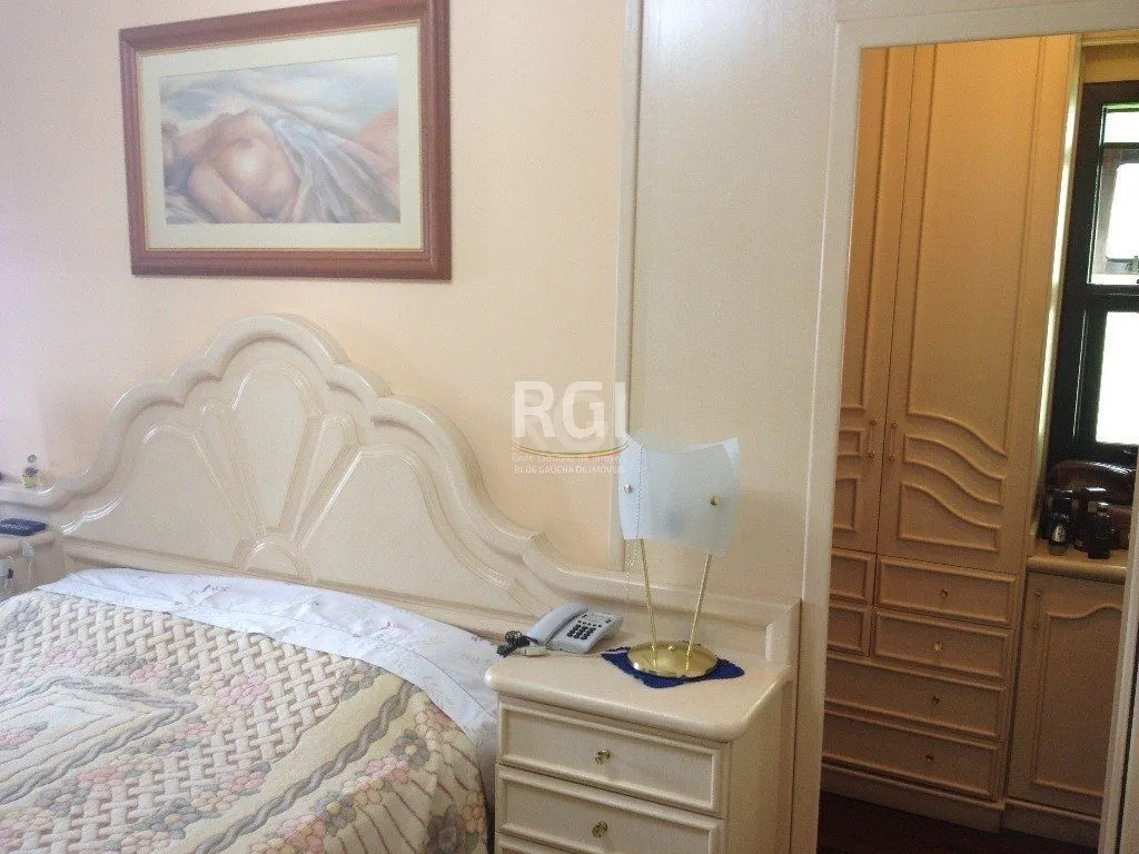 Imagem Casa Condominio para Venda - 350m², 4 dormitórios, sendo 1 suites, 2 vagas - Nonoai