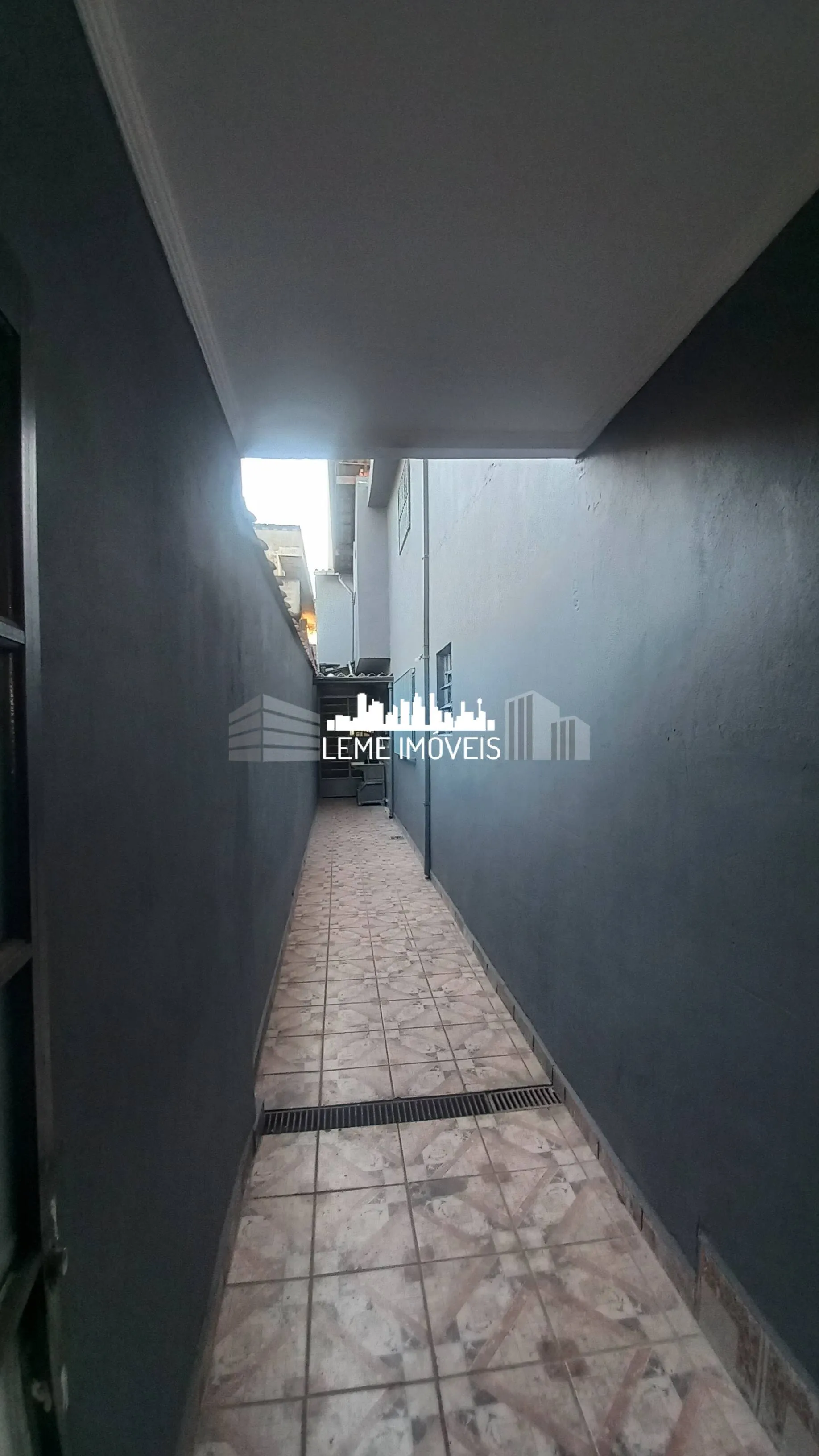 Imagem SOBRADO AMPLO COM DOCUMENTAÇÃO 100%!!! FINANCIE E UTILIZE O FGTS!!!