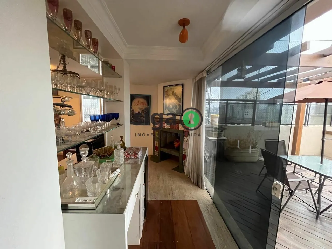 Imagem Cobertura á Venda em Campo Belo- 300m², 4 quartos, 3 vagas
