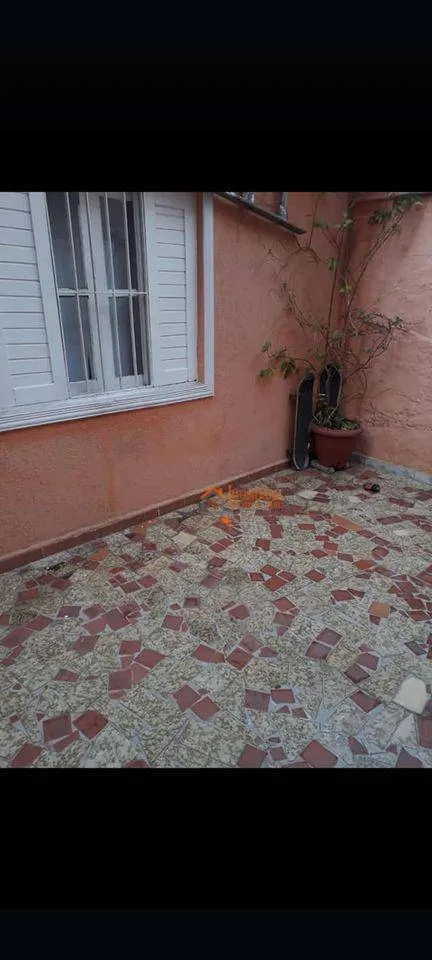 Imagem Sobrado com 3 dormitórios à venda, 2000 m² por R$ 692.000,00 - Jardim Pinhal - Guarulhos/SP