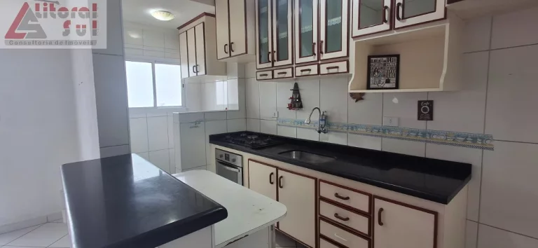 Imagem Imperdível oportunidade de compra em condomínio de luxo em Praia Grande-SP: 2 quartos, 1 suíte, 1 sala, 2 banheiros, 1 vaga de garagem, 70m².