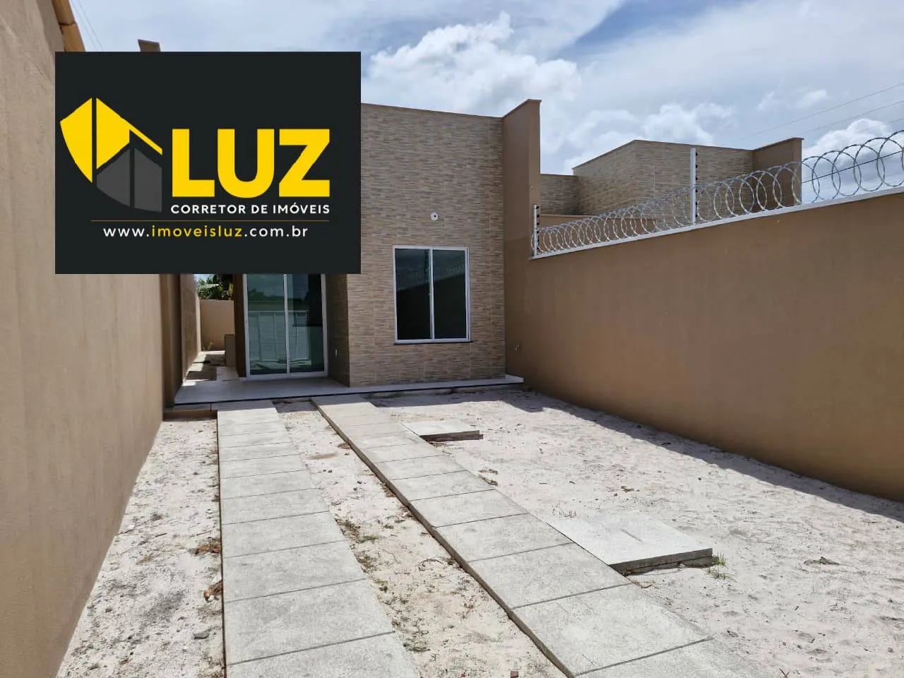 Foto do imóvel CASA PLANA PRONTA PARA MORAR | EUSÉBIO - ENCANTADA