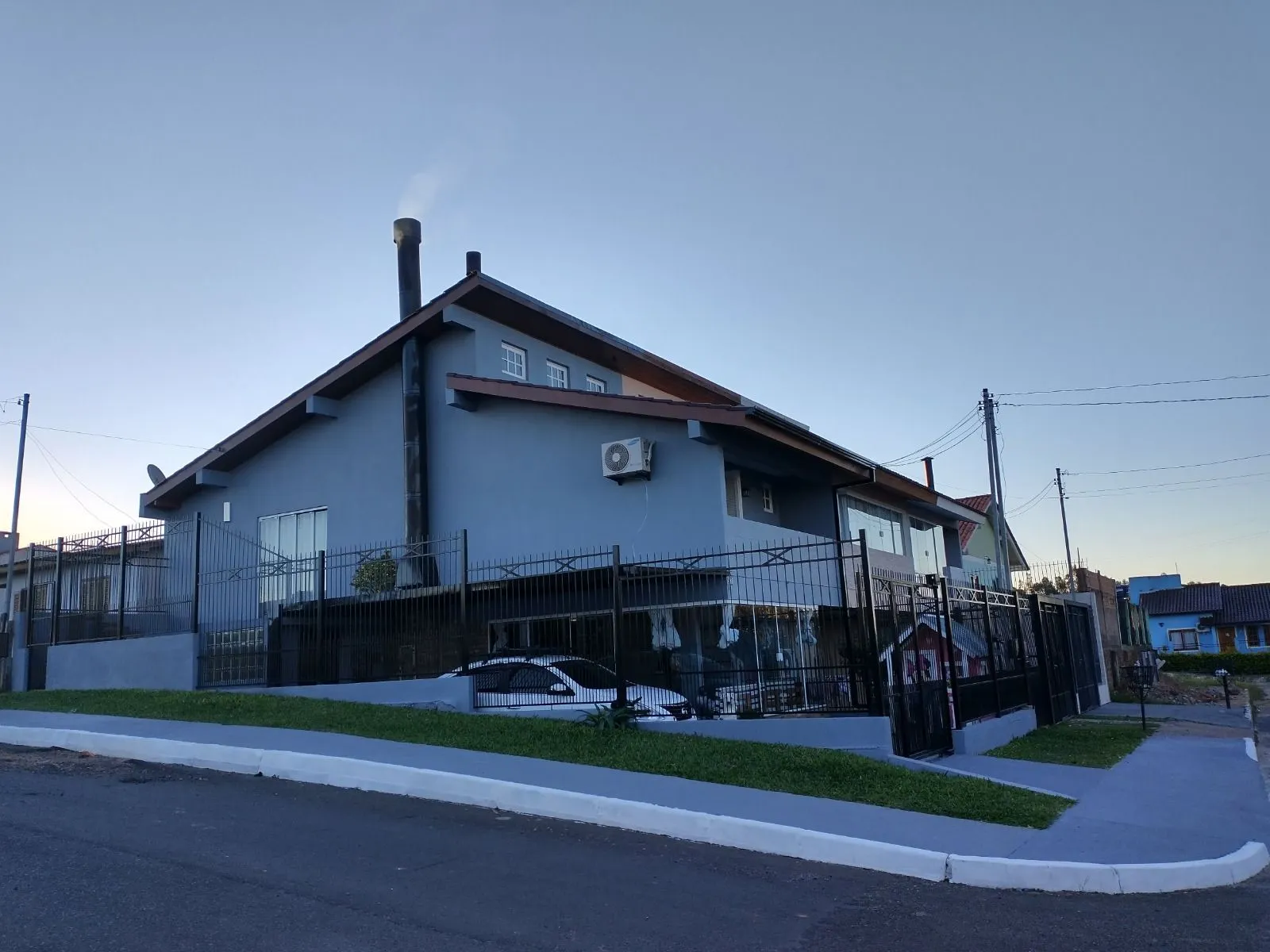 Imagem Sobrado Encantador no Jardim dos Lagos - Conforto, Espaço e Excelente Localização!