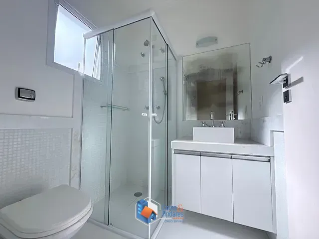 Imagem Sobrado para venda em Jardim Franca com 4 quartos, sendo 4 suítes, 249m²