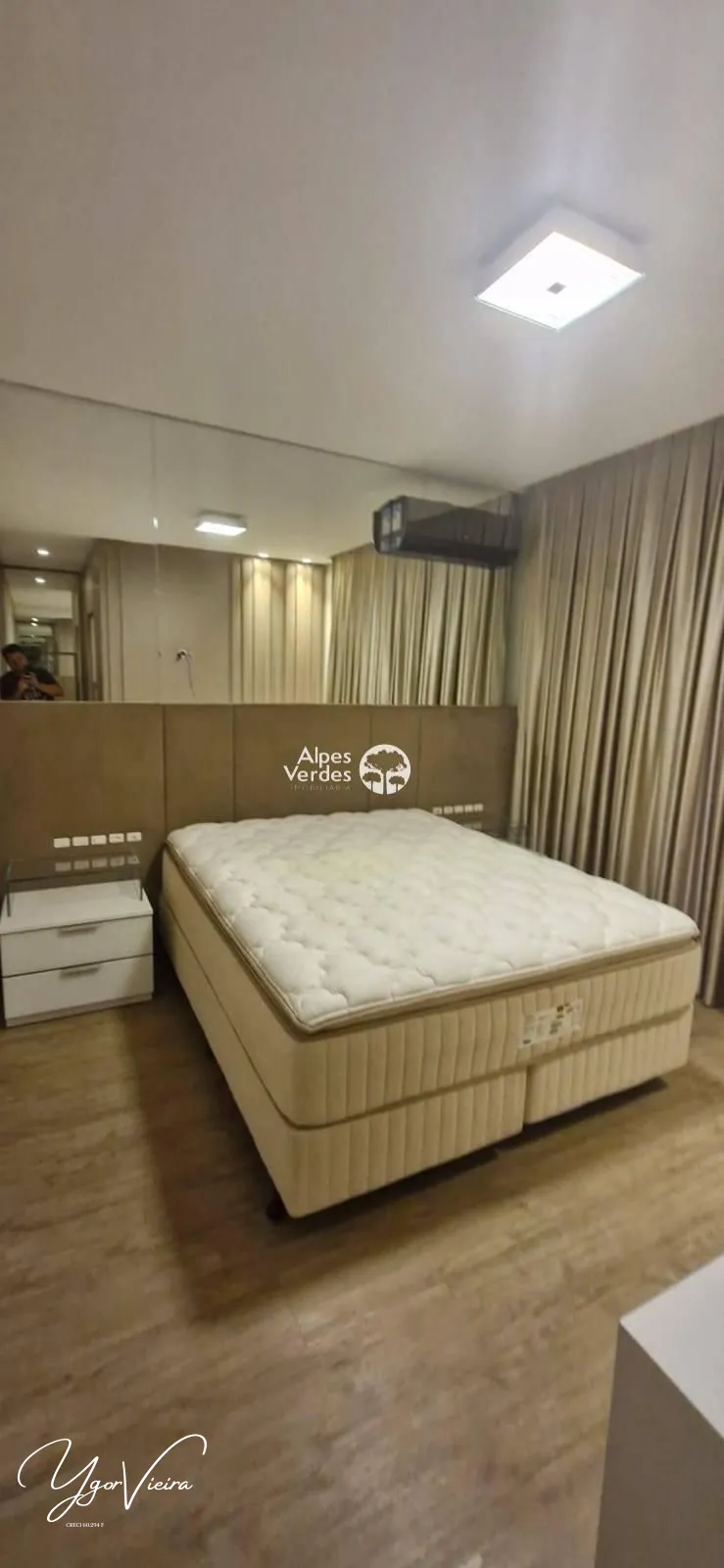 Imagem Vende-se apto mobiliado e decorado em Joinville-2 Suites-R$1.450.000,00