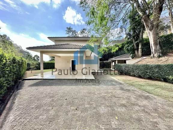 Foto do imóvel Casa Arejada com Vista Maravilhosa e Integração à Natureza em Rua Penha