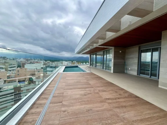 Imagem Cobertura Exclusiva à Venda na Riviera de São Lourenço Módulo 08: 4 Quartos, 4 Suítes, 3 Vagas, 274,43 m² com Vista para o Mar!