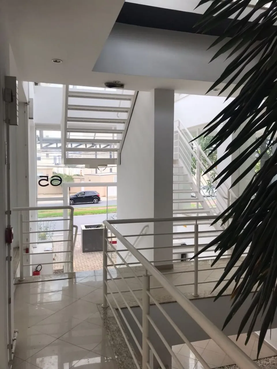 Imagem Oportunidade única: Salão Comercial de alto padrão no Jardim Europa, Sorocaba-SP - 4 salas, 9 banheiros, 8 vagas de garagem, 785,81 m².