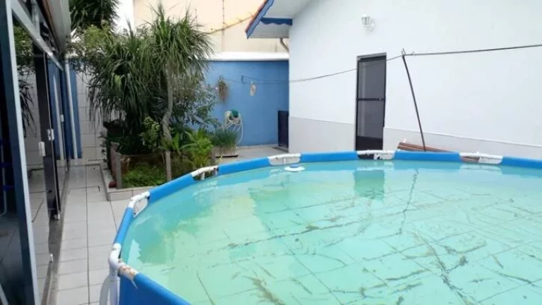 Imagem CASA COM 5 DORMITORIOS PERTINHO DA PRAIA