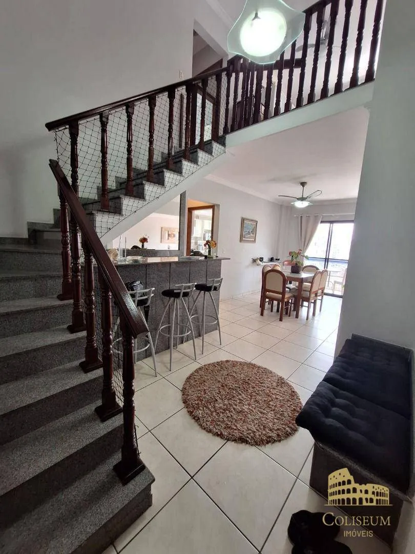 Imagem Apartamento Duplex com 3 dormitórios à venda, 148 m² por R$ 695.000,00 - Vila Guilhermina - Praia Grande/SP