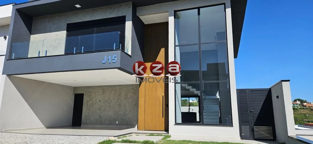 Imagem Belíssima casa a venda no condomínio Mont'Alcino em Valinhos-SP. 210 metros, 3 suítes, ampla sala, piscina, gourmet, 5 banheiros, 4 vagas,