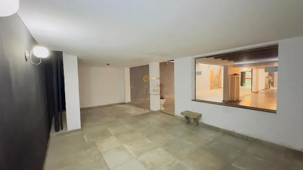 Imagem Comercial para Venda em Teresópolis / RJ no bairro Várzea
