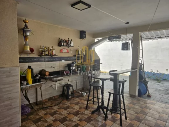 Imagem Casa Bem Espaçosa à Venda em Santana – São José dos Campos! 3 dormitórios | 1 suíte | Garagem para até 5 carros! Você e sua família merecem mais conforto, espaço e tranquilidade!