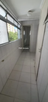 Imagem Apartamento para venda ou locação em Moema, SP, com 2 quartos, 3 banheiros, 2 vagas de garagem!