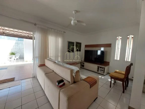 Imagem Casa de Luxo em Condomínio: 4 Quartos, 3 Suítes, 3 Salas em Piatã, Salvador-BA - 230m² de Pura Elegância e Conforto!