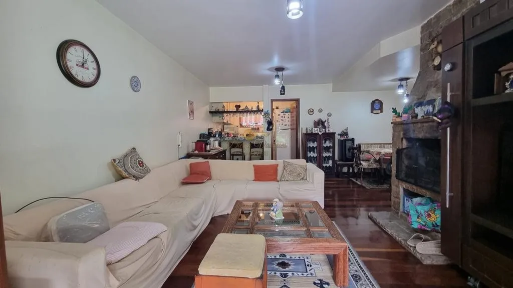 Imagem Apartamento para Venda em Teresópolis / RJ no bairro Albuquerque