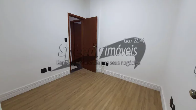 Imagem Casa em Santos á venda com 3 dormitórios.
