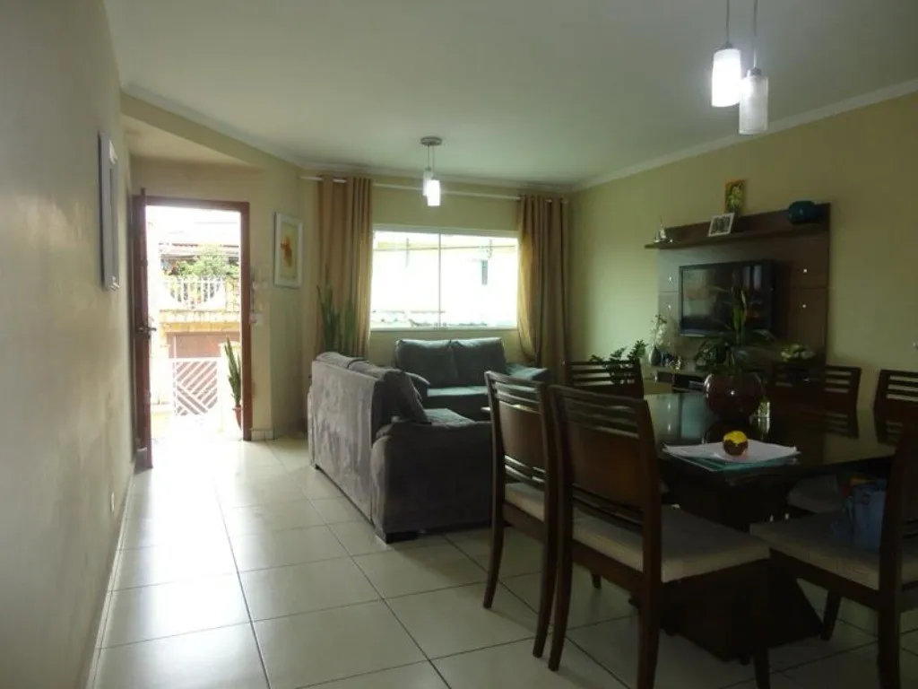 Imagem Sobrado para locação em São Bernardo do Campo-SP, bairro Demarchi: 3 quartos, 1 suíte, 3 banheiros, 4 vagas, 236m².