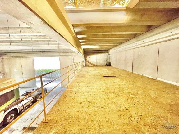 Imagem Área de 10000m² com galpão na Rodovia Anhanguera - Distrito Industrial - Jundiaí