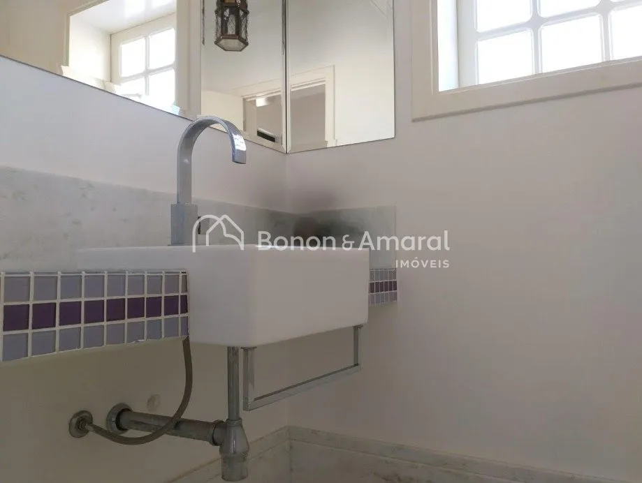 Imagem "Residência de Alto Padrão à Venda no Condomínio Moinho do Vento, Valinhos"