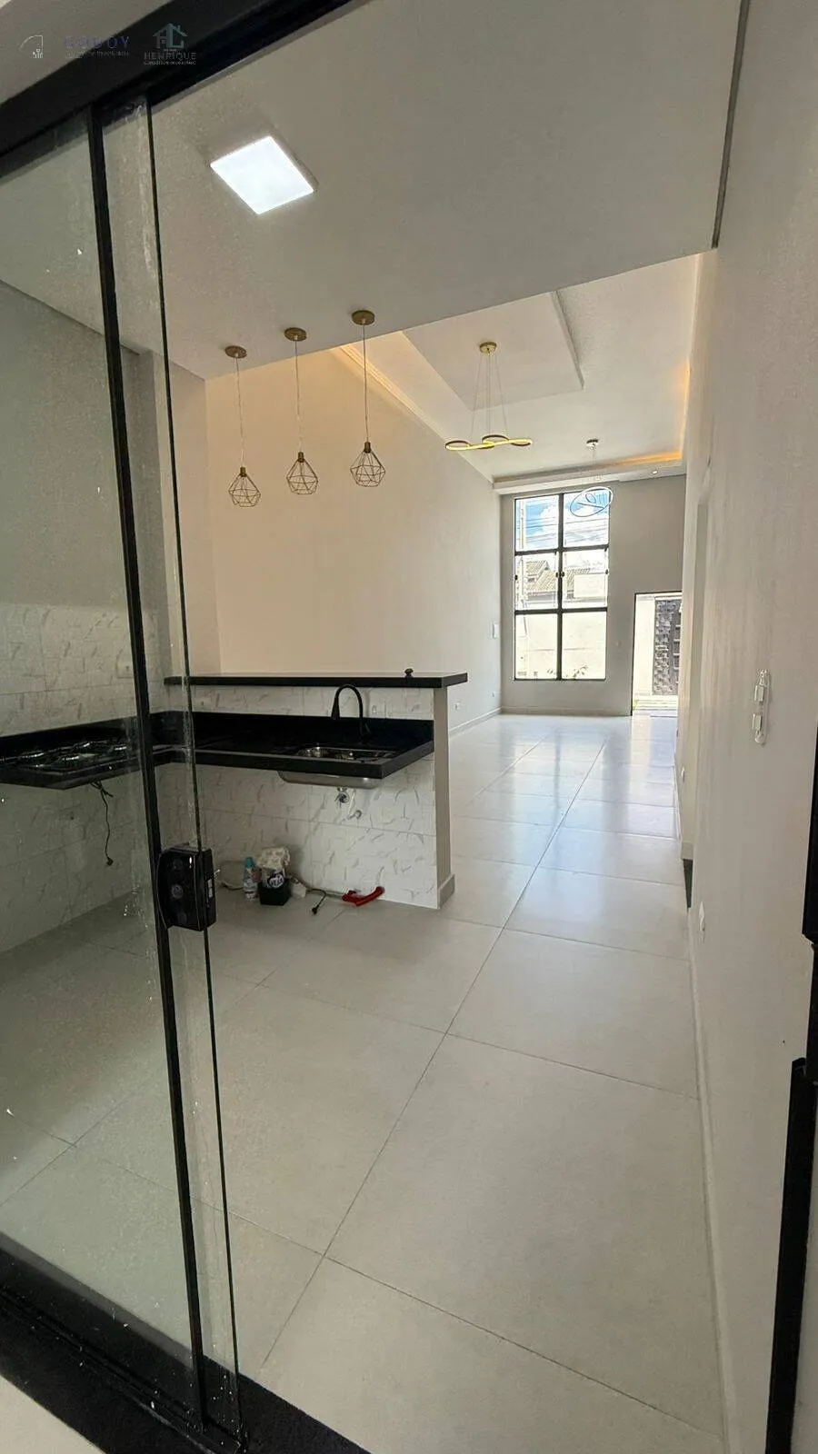 Imagem Casa moderna e bem distribuída, ideal p quem busca conforto e funcionalidad