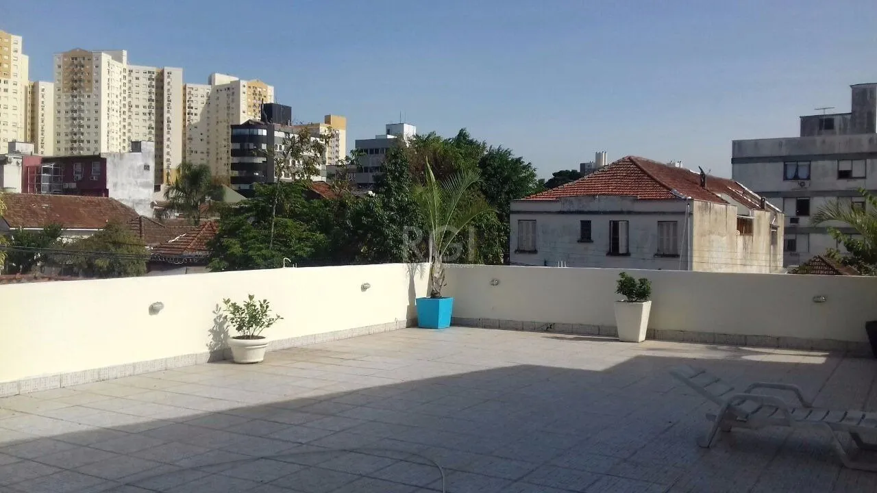 Imagem Predio para Venda - 340m², 2 dormitórios, sendo 1 suites, Partenon