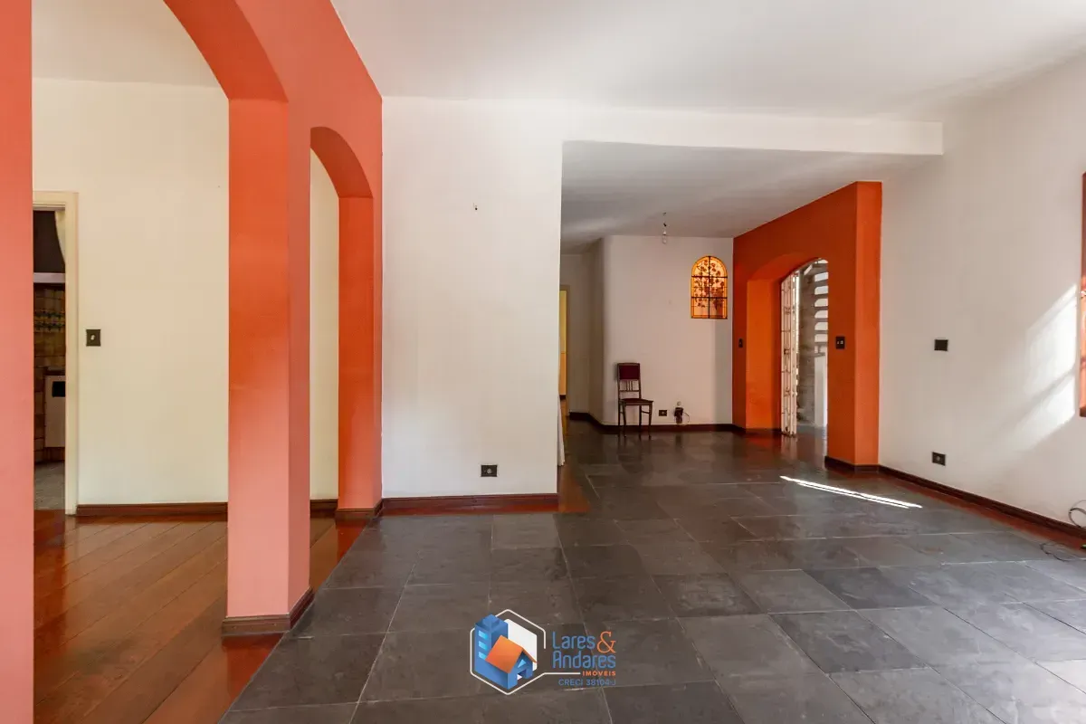 Imagem Sobrado para venda em Sumaré com 3 quartos, sendo 3 suítes, 280m²