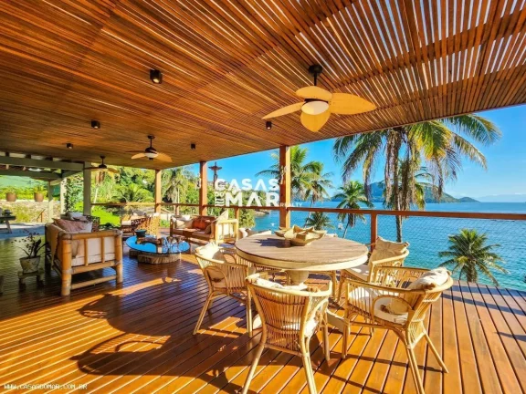Imagem Casa Frente Mar para Venda em Angra dos Reis / RJ