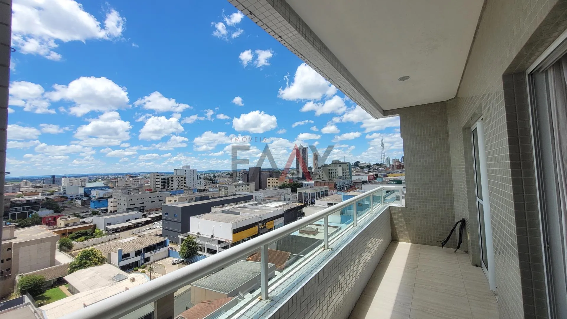 Imagem Apartamento á venda no CENTRO de Guarapuava próximo ao Lago