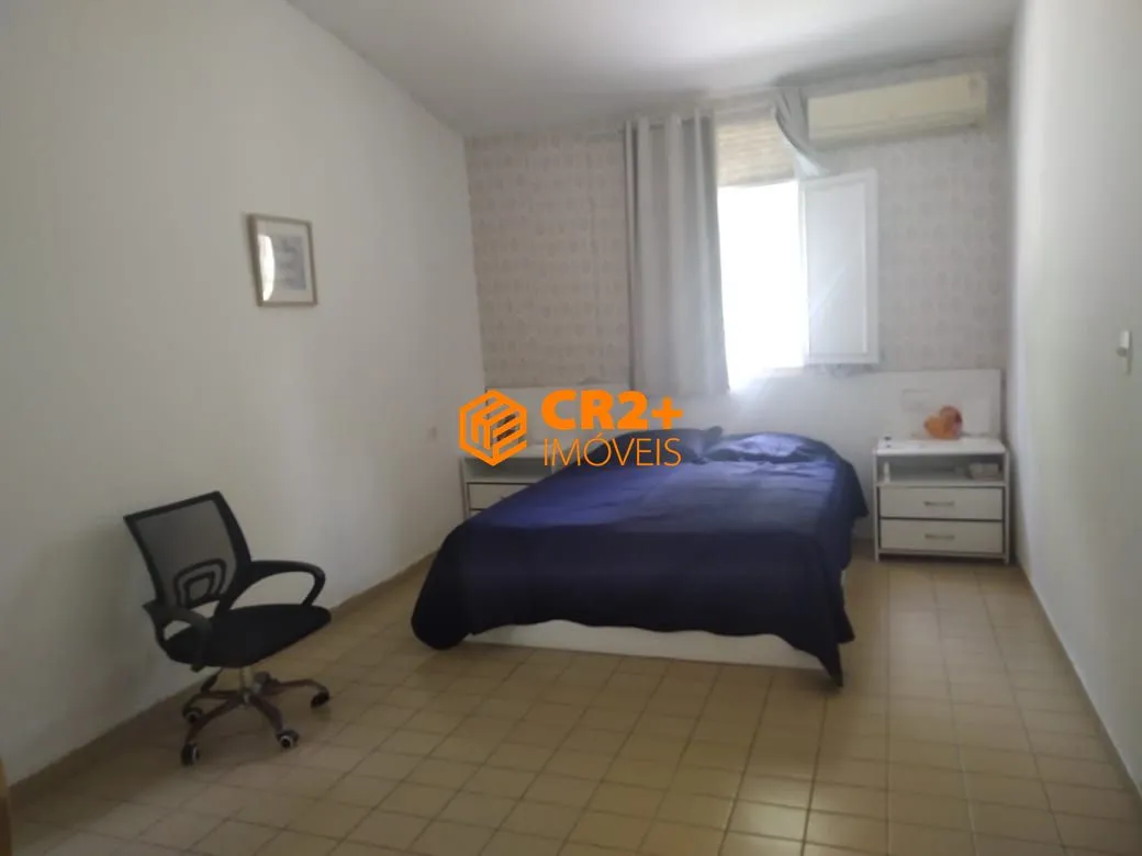 Imagem Vendo Casa 242m² com 3 Quartos sendo 1 Suíte, no Engenho do Meio.- 842m² total